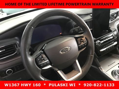 Used 2023 Ford Explorer Platinum w/ Technology Package image 15