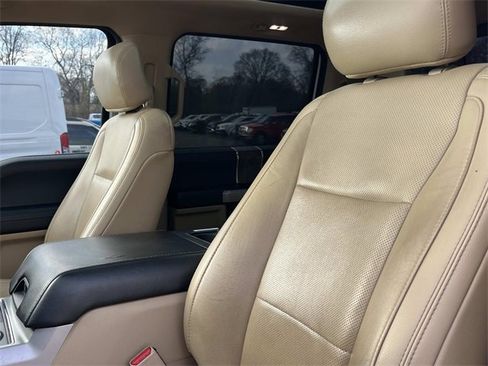 Used 2017 Ford F250 Lariat w/ Lariat Ultimate Package image 30