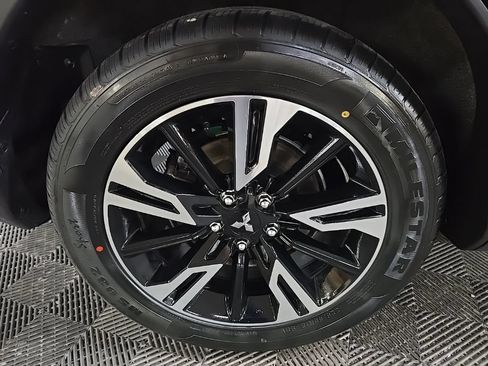 Used 2025 Mitsubishi Eclipse Cross SE AWD/4WD image 16