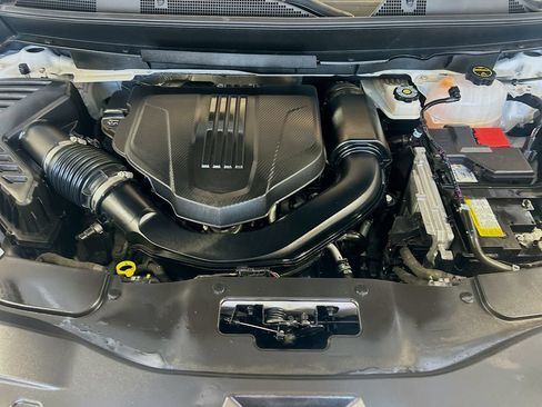 Used 2024 Chevrolet Traverse LT w/ LPO, Floor Liner Package FWD image 28