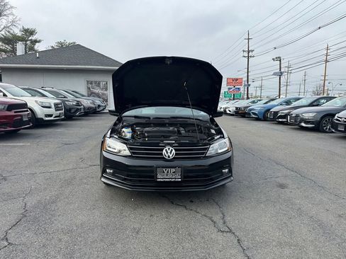 Used 2017 Volkswagen Jetta Sport w/ Jetta Sport Lighting Package image 31