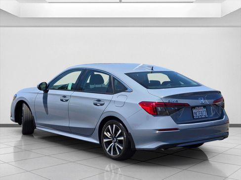 Certified 2024 Honda Civic EX image 7