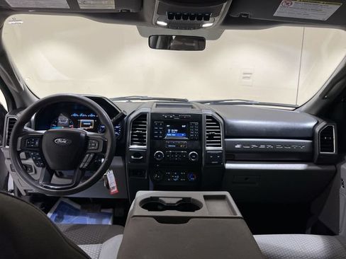 Used 2018 Ford F350 XLT AWD/4WD image 16