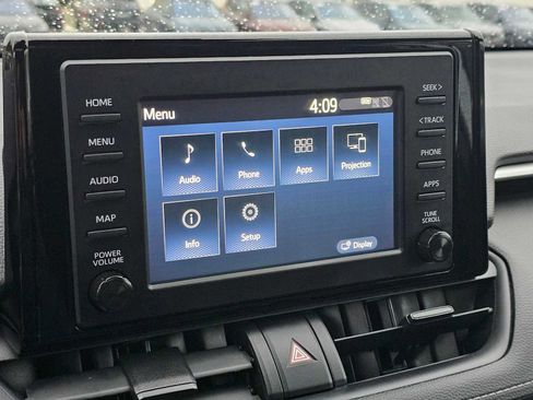 Used 2019 Toyota RAV4 XLE image 29