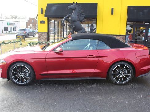 Used 2021 Ford Mustang Premium w/ Carbon Sport Interior Package image 18