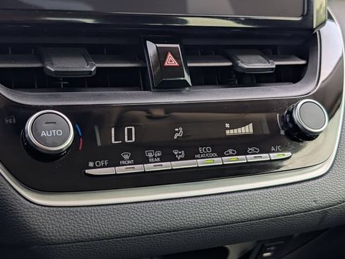 Used 2026 Toyota Corolla LE FWD image 17