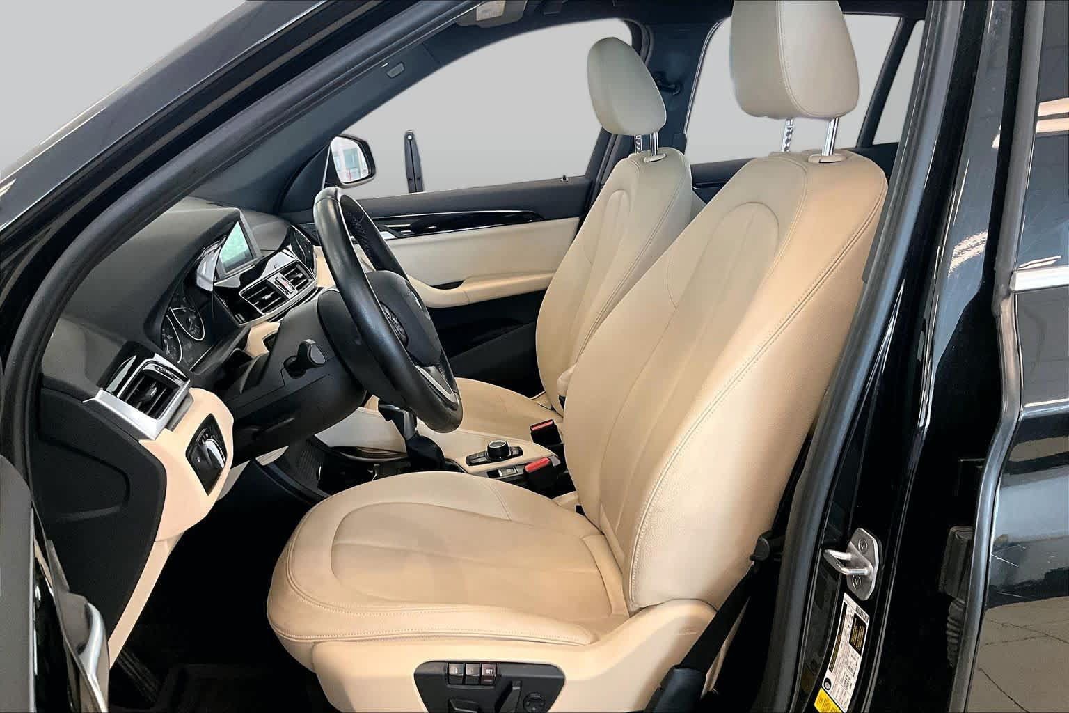 Used 2017 BMW X1 sDrive28i FWD image 5