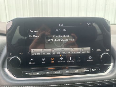 Used 2023 Nissan Rogue SL w/ SL Premium Package image 24