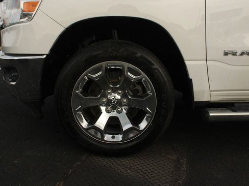 Used 2019 RAM 1500 Big Horn AWD/4WD image 3