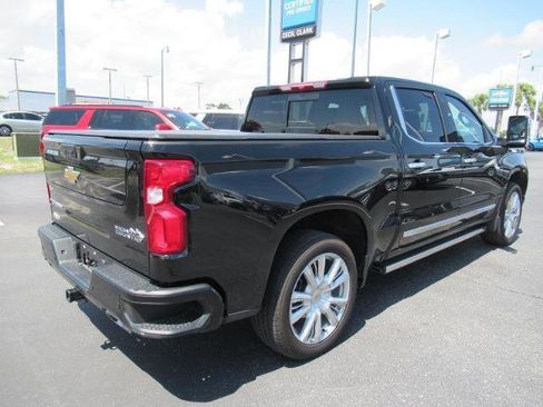 Used 2024 Chevrolet Silverado 1500 High Country w/ High Country Premium Package AWD/4WD image 5