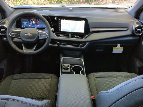 New 2026 Chevrolet Equinox LT w/ Safety and Technology Package image 20