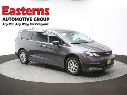 Used 2022 Chrysler Voyager LX FWD image 48
