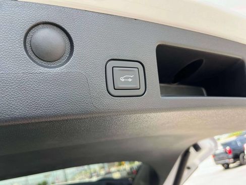 New 2026 GMC Terrain Elevation w/ Elevation Premium Package AWD/4WD image 18
