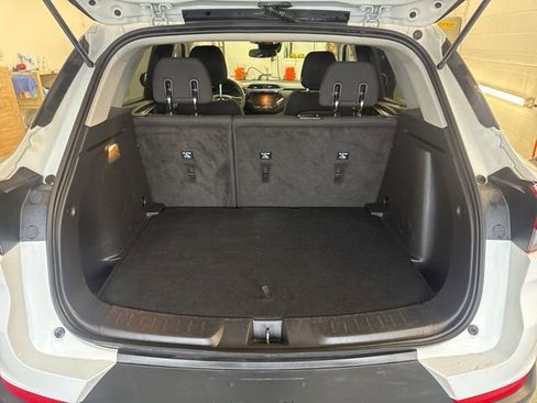 Used 2023 Chevrolet TrailBlazer LT w/ Convenience Package image 17