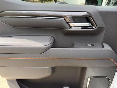 New 2026 GMC Sierra 1500 AT4 w/ AT4 Premium Package AWD/4WD image 23