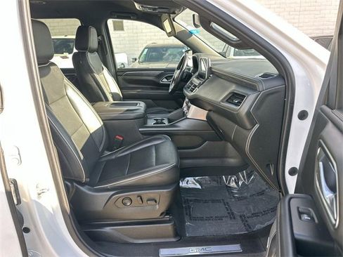 Used 2021 GMC Yukon SLT image 26