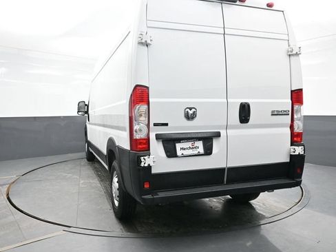 Used 2023 RAM ProMaster 2500 FWD image 5