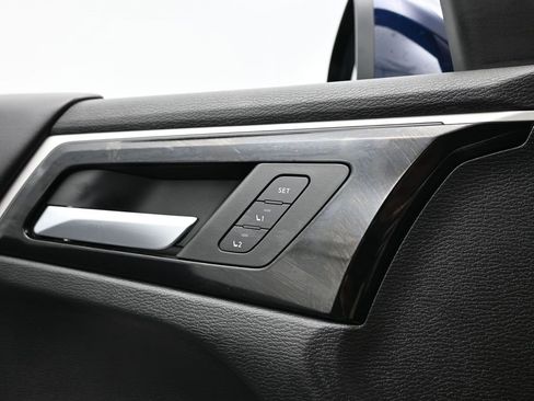 Used 2024 Mitsubishi Outlander SEL image 32