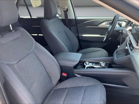 New 2026 Ford Explorer Active AWD/4WD image 11