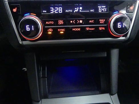 Used 2019 Subaru Outback 2.5i Limited w/ Popular Package #2 image 16