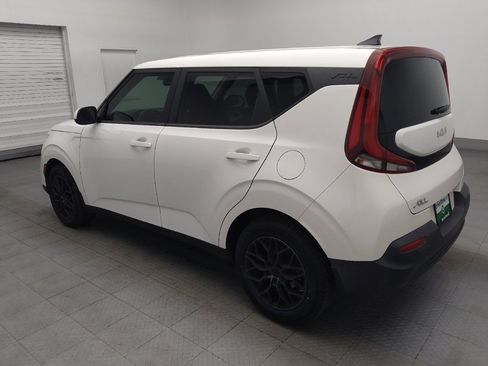 Used 2022 Kia Soul LX FWD image 3
