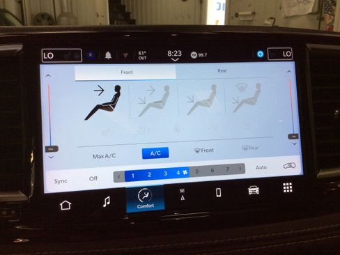 Used 2024 Chrysler Pacifica Limited w/ Trailer Tow Group image 31