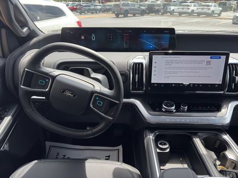 New 2026 Ford Expedition Max Platinum w/ Stealth Appearance Package AWD/4WD image 15