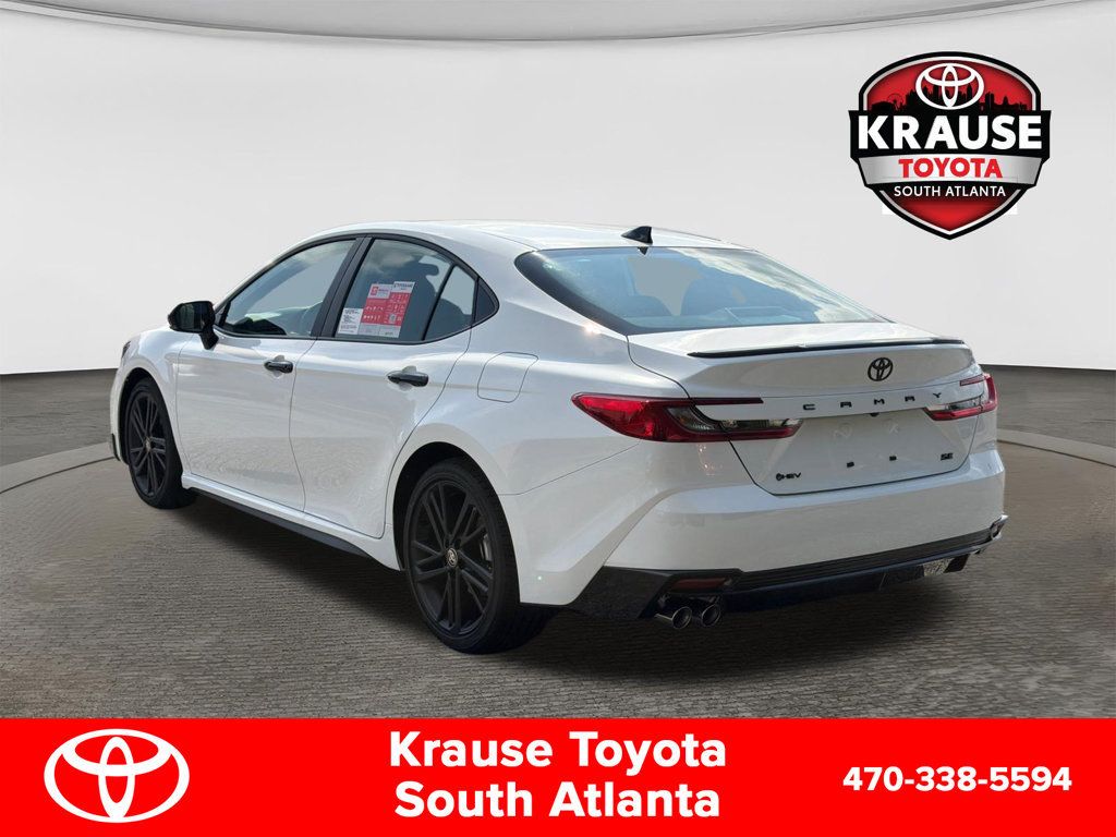 New 2026 Toyota Camry Hybrid FWD image 6
