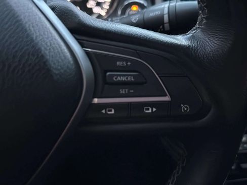 Used 2018 INFINITI Q50 Luxe w/ Sensory Package (Luxe) image 31