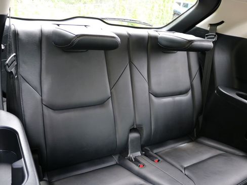 Used 2023 MAZDA CX-9 Touring image 19