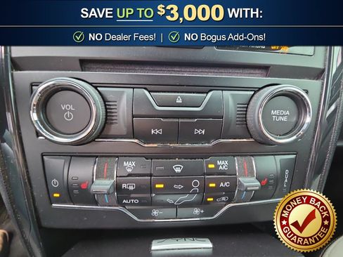 Used 2017 Ford Explorer XLT w/ Equipment Group 202A FWD image 30