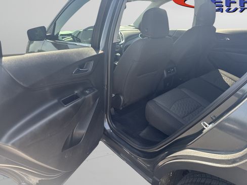 Used 2018 Chevrolet Equinox LT AWD/4WD image 19