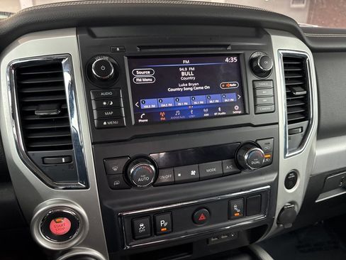 Used 2019 Nissan Titan PRO-4X image 4