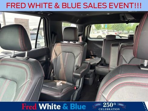 Used 2023 Ford Expedition Limited AWD/4WD image 11