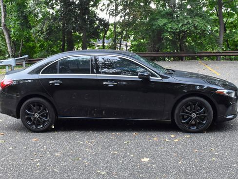 Used 2020 Mercedes-Benz A 220 4MATIC w/ Premium Package image 10