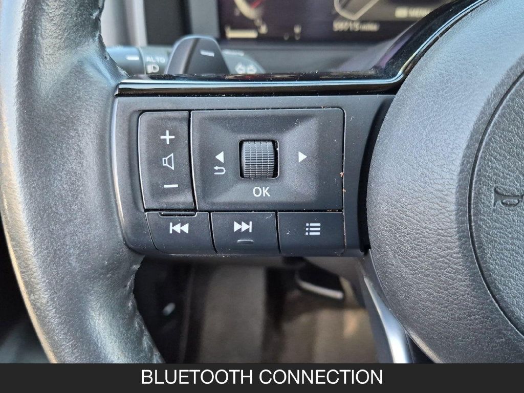 Used 2022 Nissan Rogue Platinum w/ Head-Up Display Package FWD image 18