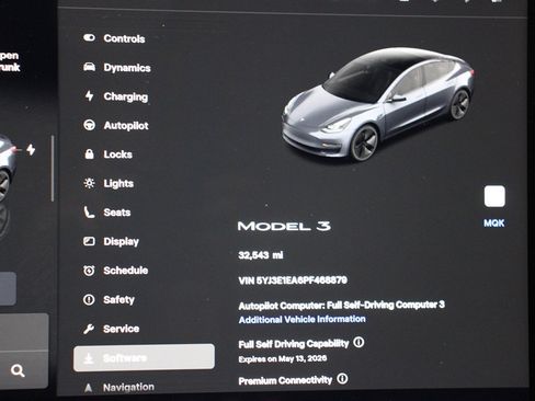Used 2023 Tesla Model 3 Standard Range image 25