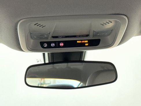 Used 2019 Chevrolet Malibu LT image 31