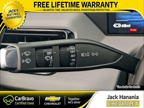 Used 2027 Chevrolet Bolt RS FWD image 25