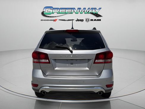 Used 2015 Dodge Journey Crossroad w/ Flexible Seating Group FWD image 2