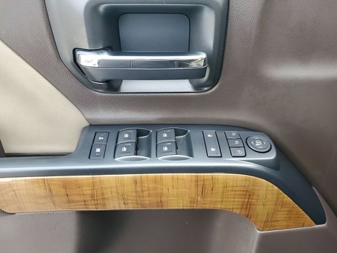 Used 2016 GMC Sierra 2500 SLT w/ Duramax Plus Package image 28