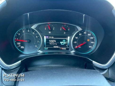 Used 2018 Chevrolet Equinox LT w/ Sun & Infotainment Package FWD image 9