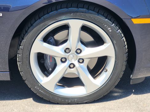 Used 2015 Chevrolet Camaro SS w/ Rear Vision Package RWD image 8