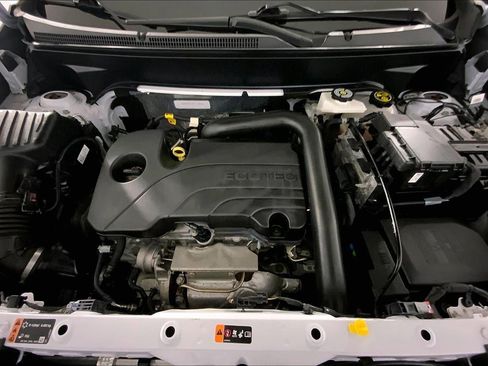 Used 2023 Chevrolet Equinox Premier FWD image 10