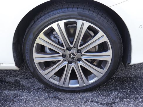 Used 2018 Mercedes-Benz E 300 image 39