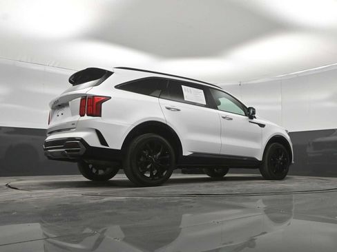 Used 2023 Kia Sorento SX AWD/4WD image 39