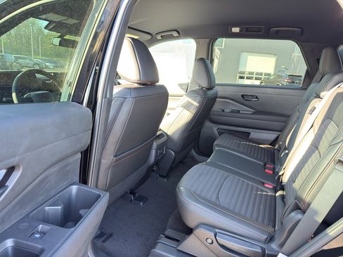 New 2026 Nissan Pathfinder Rock Creek AWD/4WD image 29