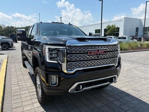 Used 2022 GMC Sierra 2500 Denali w/ Denali Ultimate Package AWD/4WD image 4