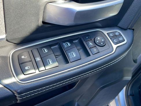 Used 2024 RAM 2500 Big Horn w/ Night Edition image 9