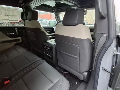 New 2026 GMC Hummer EV SUV AWD/4WD image 10
